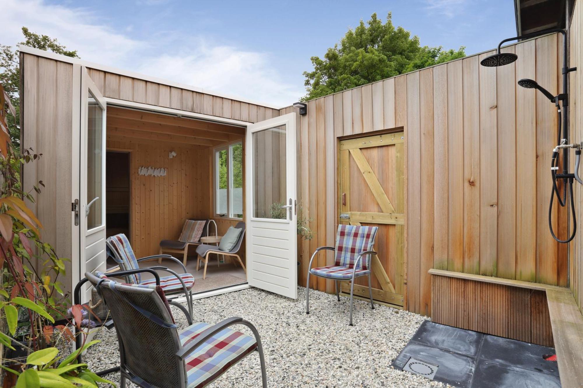 Vierhuizen B&B - Sauna D'Olle Pastorie المظهر الخارجي الصورة