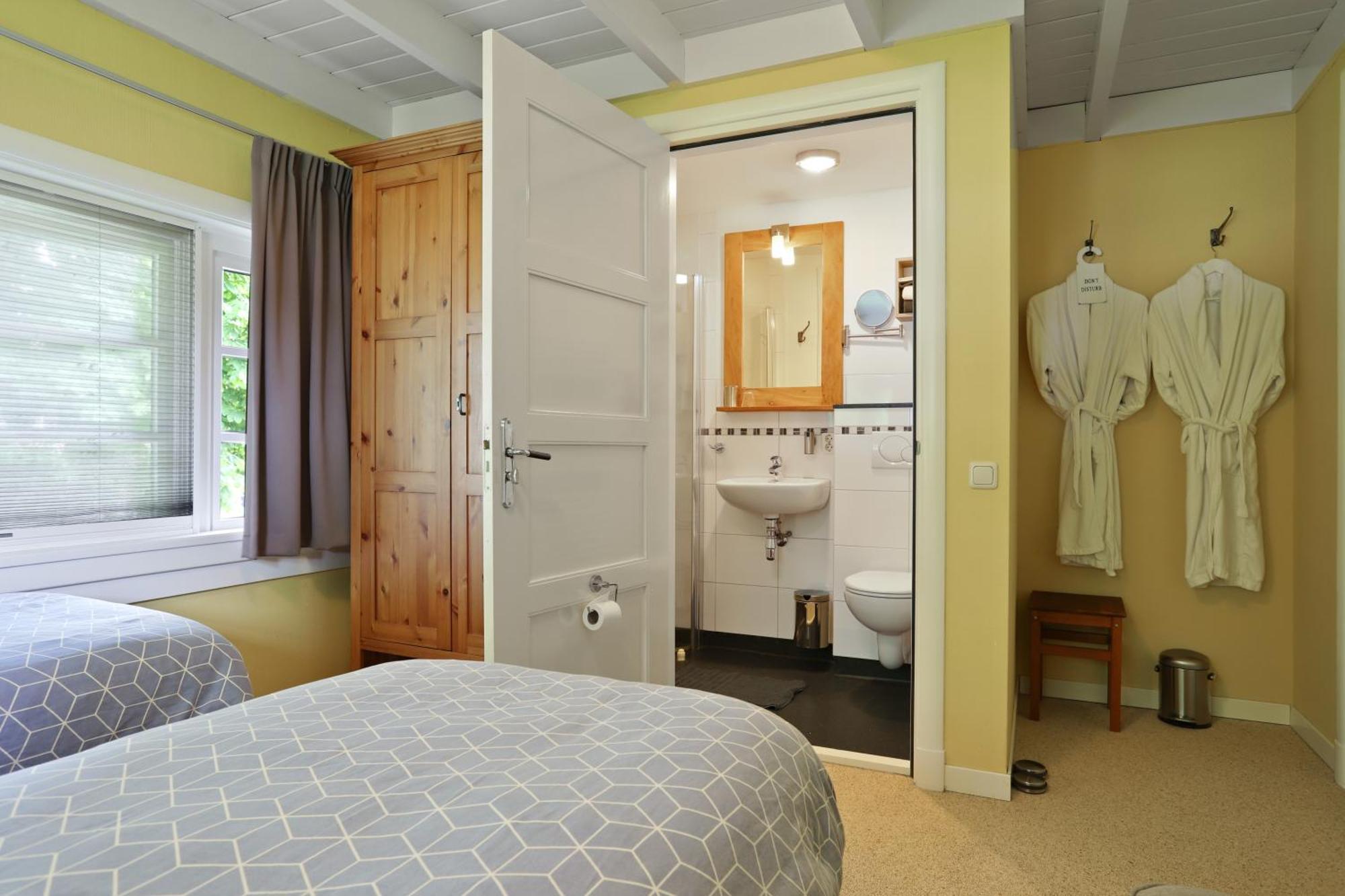 Vierhuizen B&B - Sauna D'Olle Pastorie المظهر الخارجي الصورة