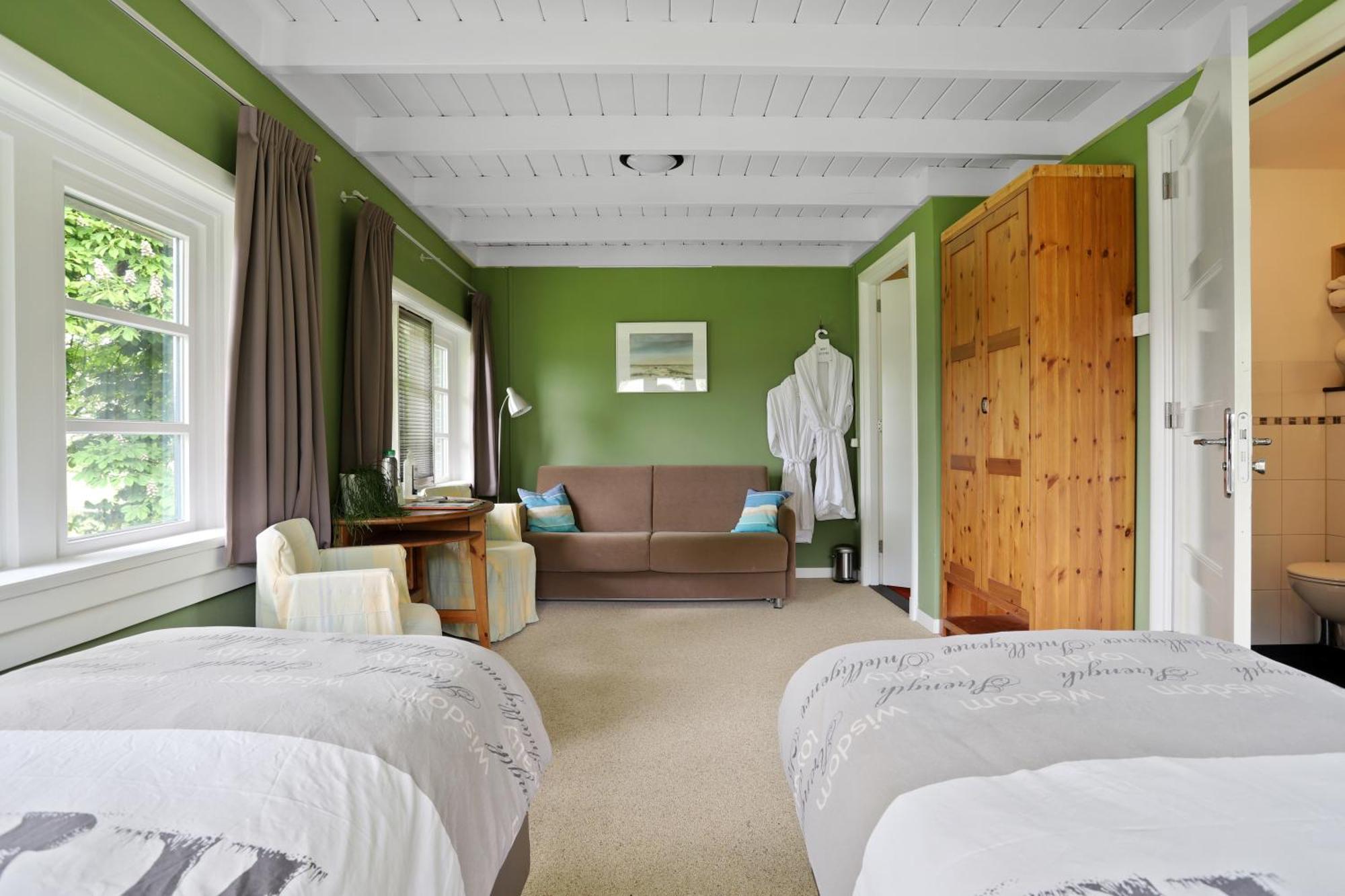 Vierhuizen B&B - Sauna D'Olle Pastorie المظهر الخارجي الصورة